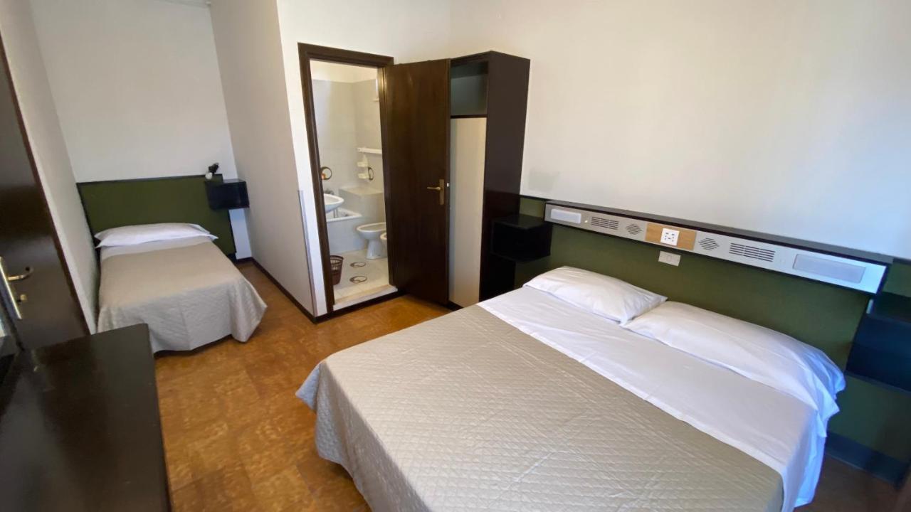 Umbria Green Central Rooms Кастильоне-дель-Лаго Экстерьер фото